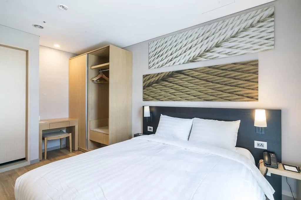 Ibis Ambassador Busan Haeundae