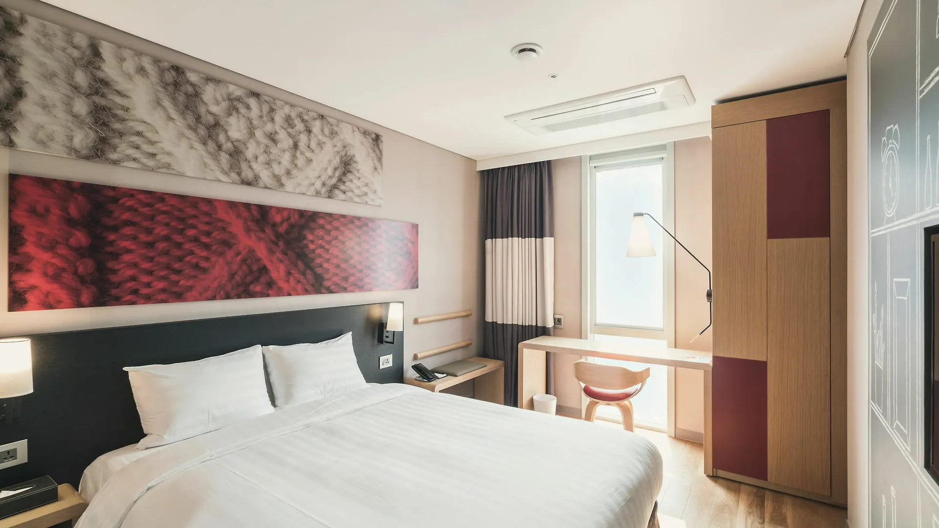 Ibis Ambassador Busan Haeundae Hotel