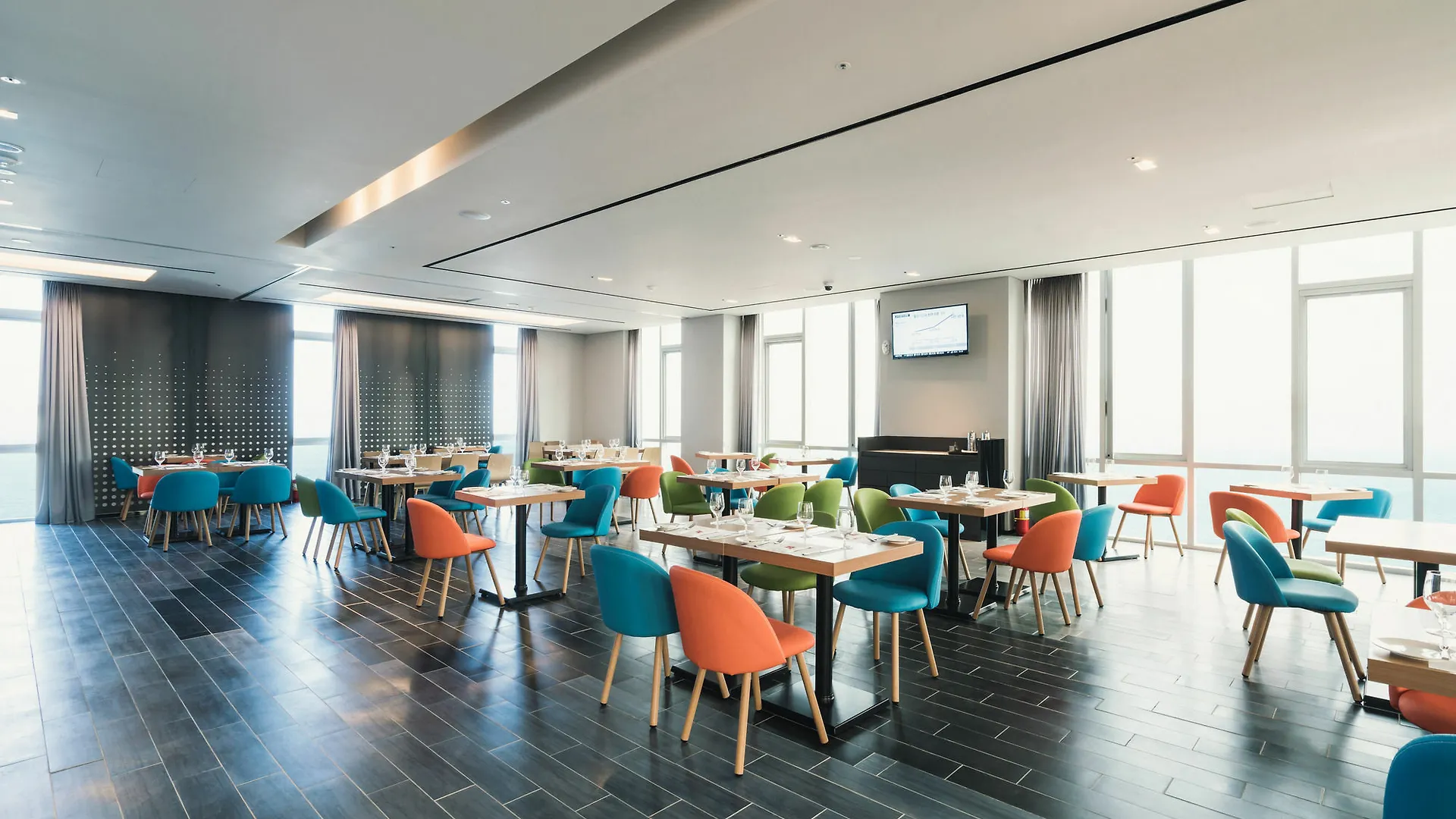 Ibis Ambassador Busan Haeundae 3*,  South Korea